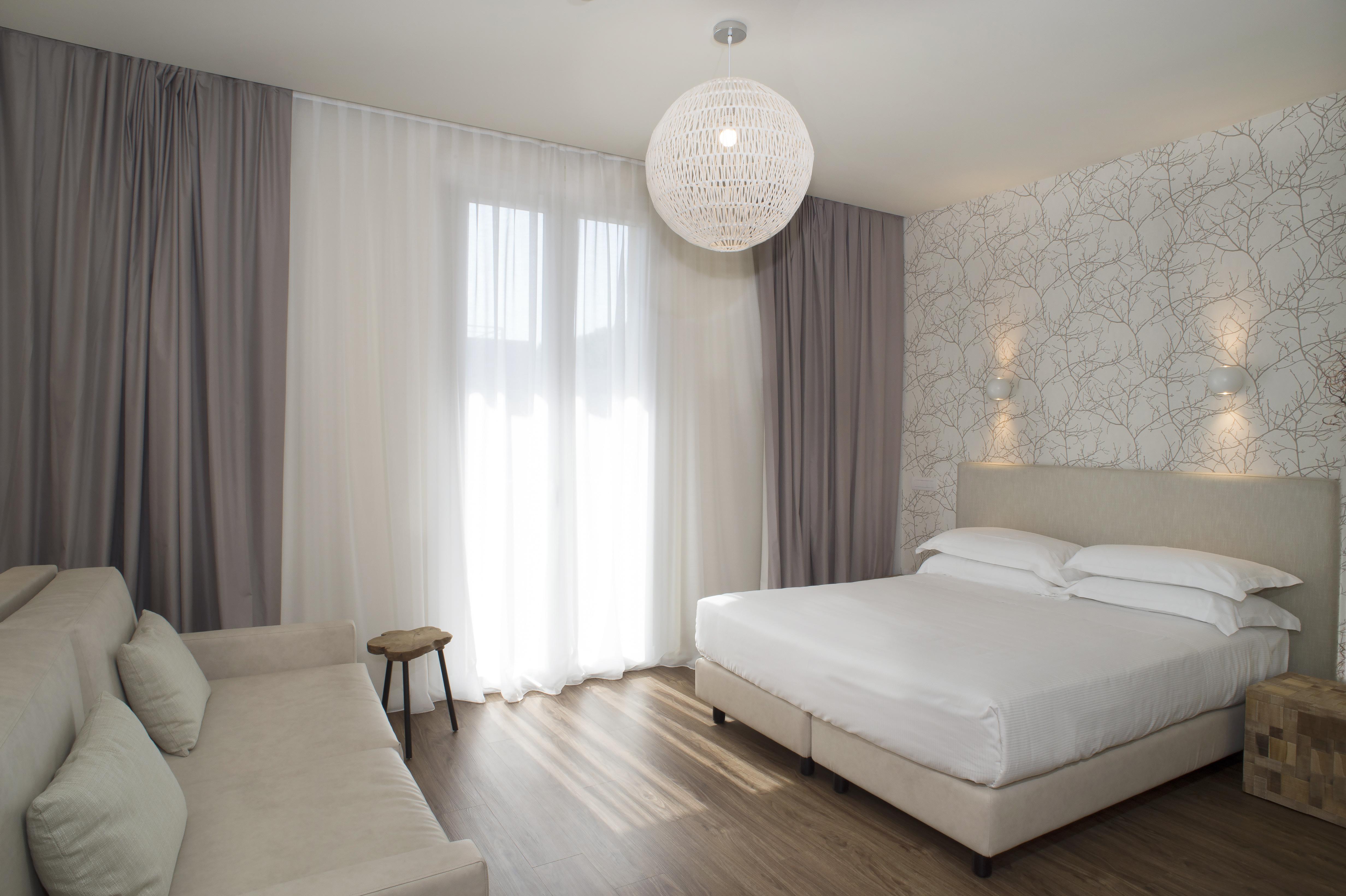 ריצ'יונה Hotel Select Suites & Spa - Apartments מראה חיצוני תמונה